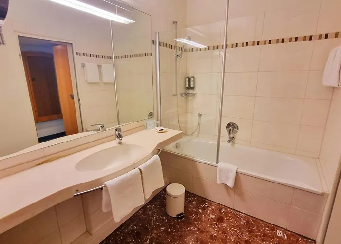 Panorama Hamburg-harburg 4*