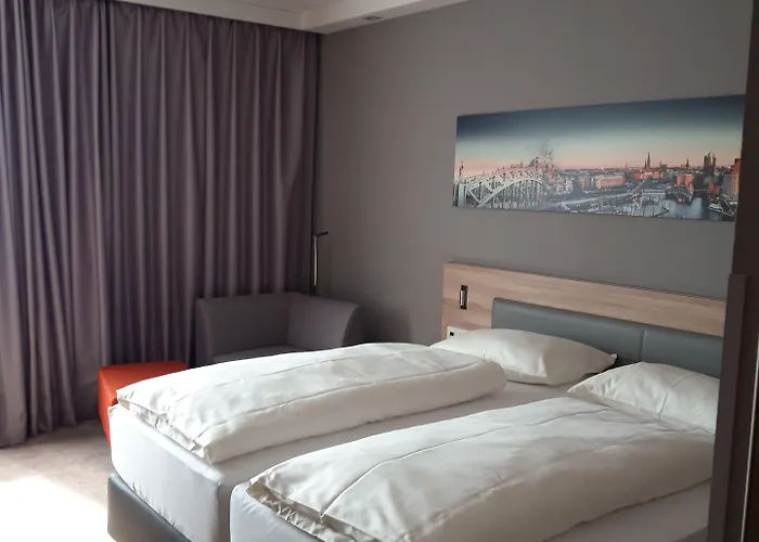 Panorama Hamburg-harburg 4*