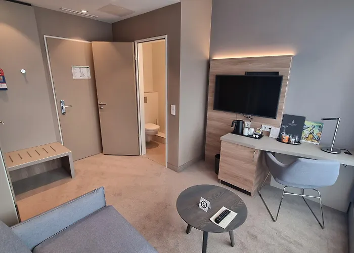 Hotel Panorama Hamburg-harburg 4*